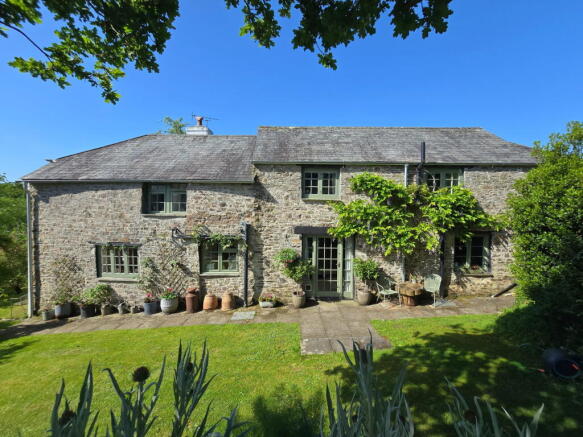 3 bed property, in Saltash PL12, £625,000