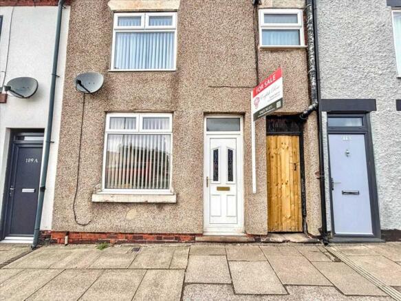 2 bed property, in Mansfield Road, £105,000