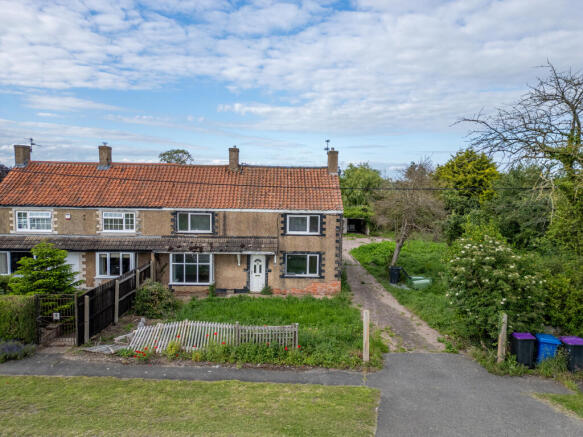 4 bed property, in Lilac Cottage, £55,000