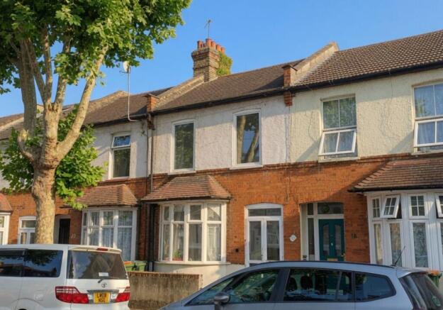 3 bed property, in 20 Kimberley Avenue, £290,000