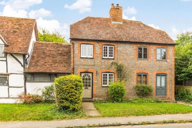 2 bed property, in London Road, £399,950