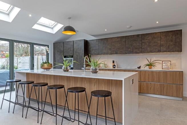 5 bed property, in A lifetime from ordinary, £1,795,000