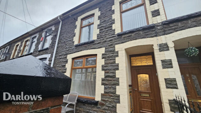 2 bed property, in Glanville Terrace, £110,000