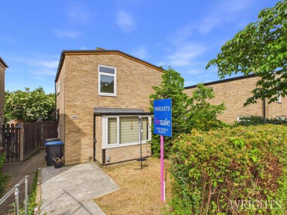 2 bed property, in Dawley, £400,000