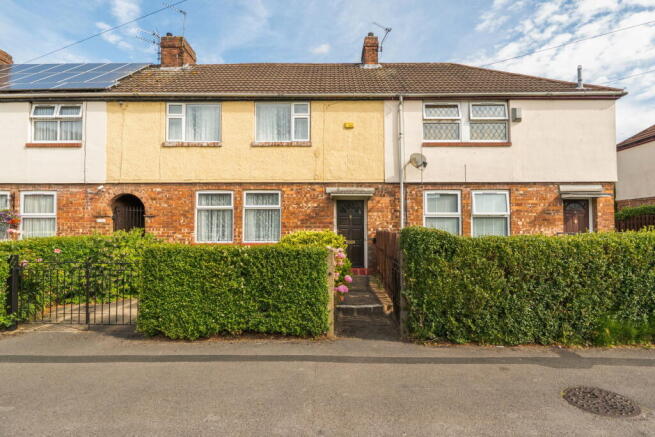 4 bed property, in Constantine Avenue, £220,000