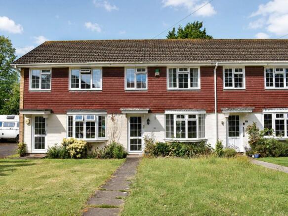 3 bed property, in Leigh Park, £385,000