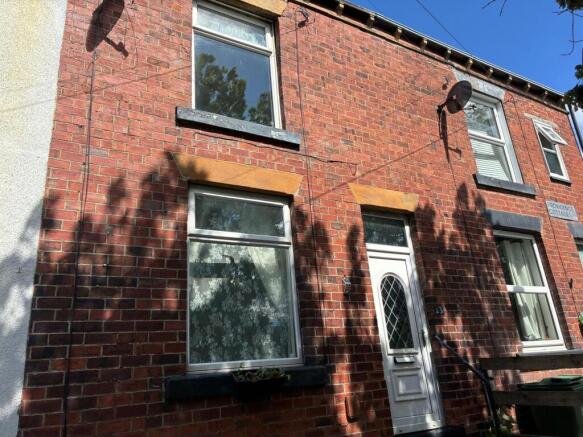 1 bed property, in Providence Mount, £119,995