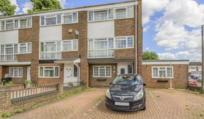 6 bed property, in Clive Court, £700,000