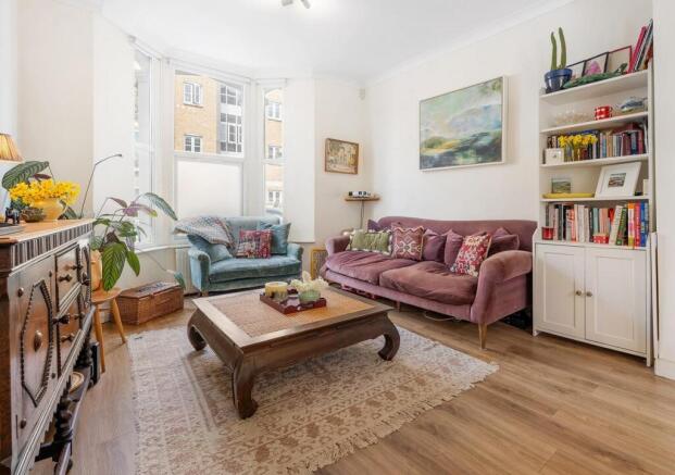 4 bed property, in Combermere Road SW9, £950,000