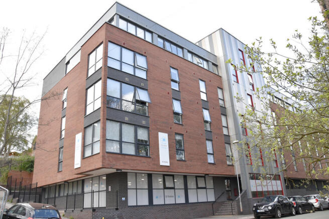 1 bed property, in North Street, £13,000