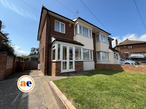 3 bed property, in Alderney Road, £425,000