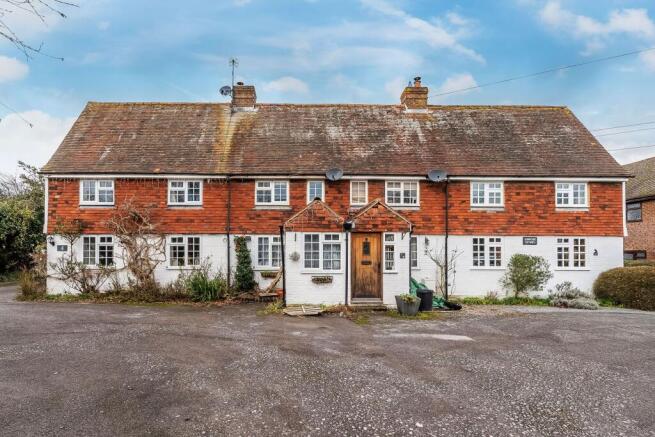 2 bed property, in Sunnyside Cottages, £425,000
