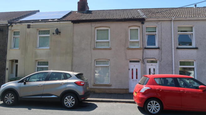 3 bed property, in Greenfield Street, £89,950