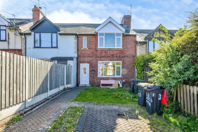 3 bed property, in Charles Street, £80,000