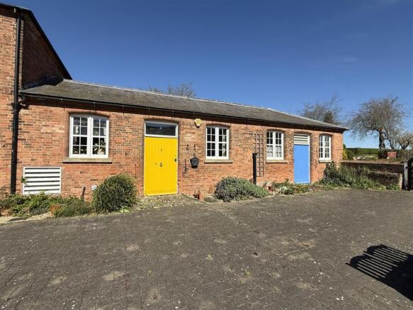 2 bed property, in Priory Road, £399,500