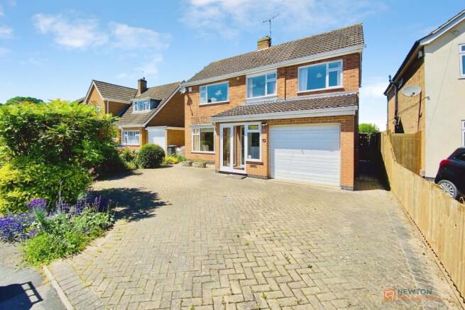 4 bed property, in Wreake Drive, £434,950