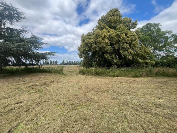 Land, in Plot 6, £125,000