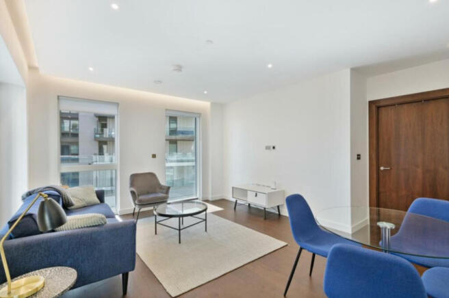 2 bed property, in Denver Building, £815,000