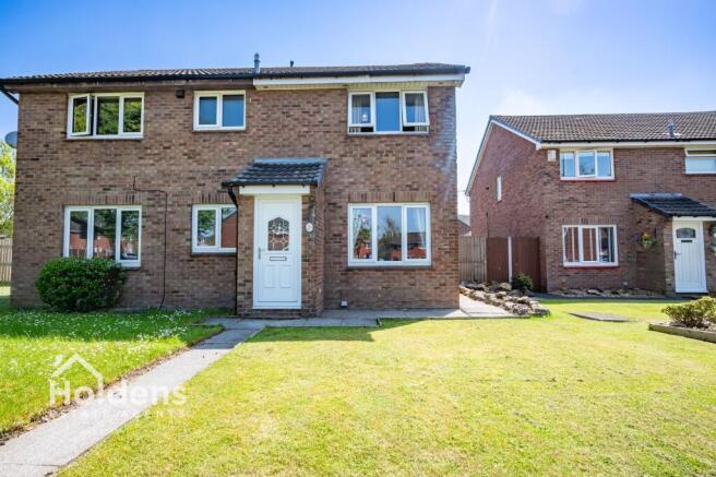 2 bed property, in Kingsfold Drive, £129,950