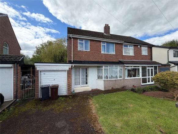 3 bed property, in Bankhouse Road, £200,000