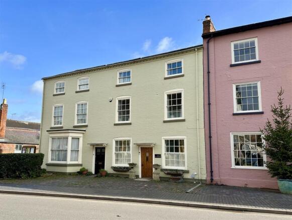 4 bed property, in 3 Church Street, £495,000