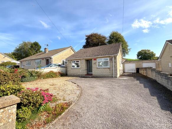 2 bed property, in Brittens Hill, £305,000