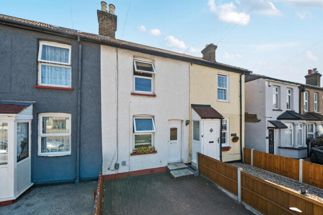 3 bed property, in Erith Road, £425,000