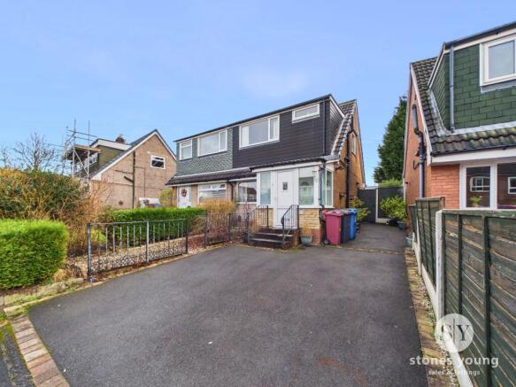3 bed property, in Witney Avenue, £190,000