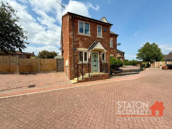 2 bed property, in Sherwood Dene, £170,000