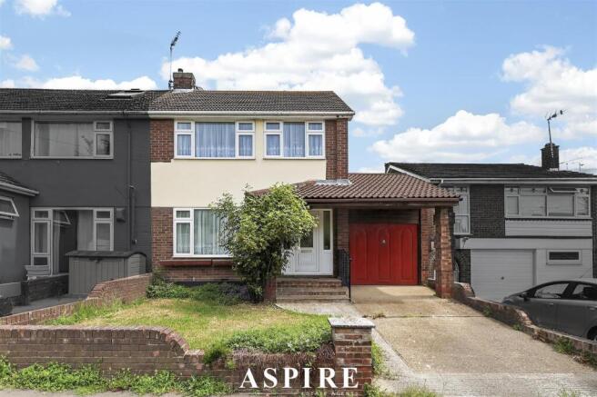 3 bed property, in Moreland Avenue, £400,000