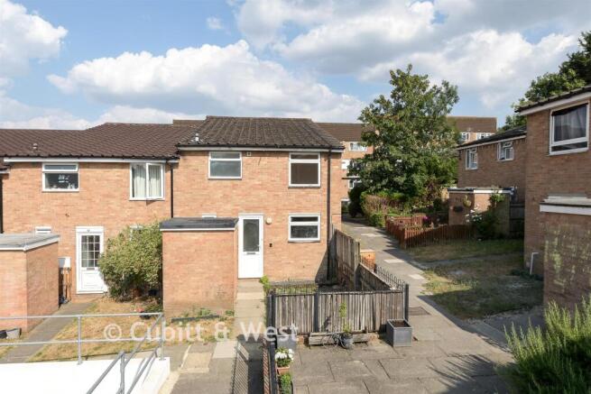 3 bed property, in Observatory Walk, £375,000