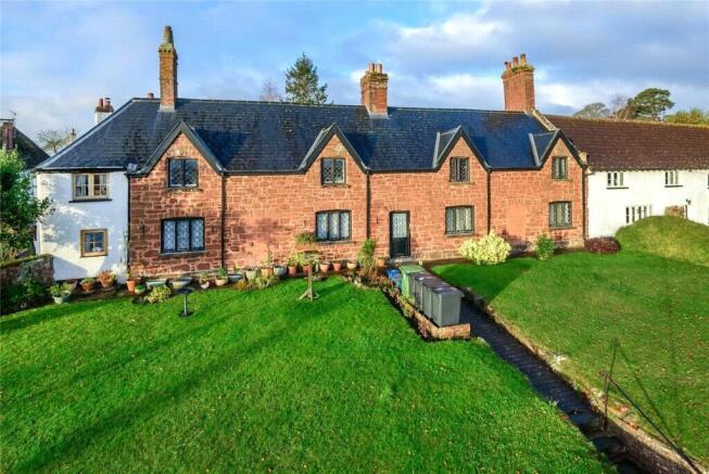 4 bed property, in Exminster, £400,000