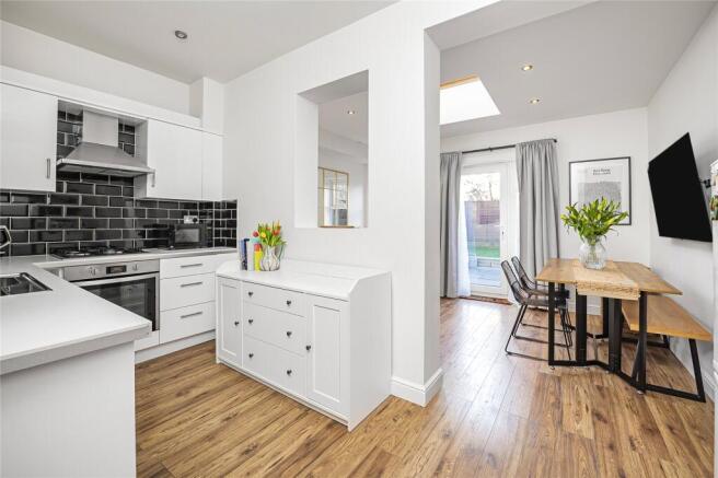 2 bed property, in Durnsford Road, £600,000