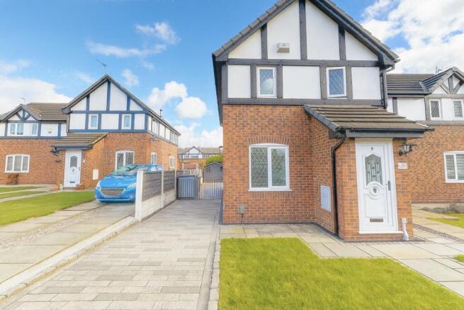 3 bed property, in Clitheroe Close, £225,000