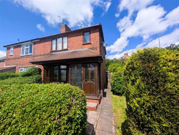 3 bed property, in Dudley Road, £235,000