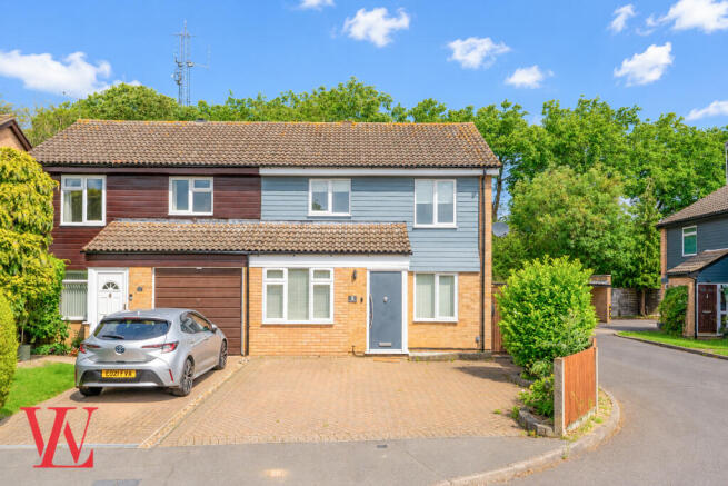 3 bed property, in Sunningdale, £450,000