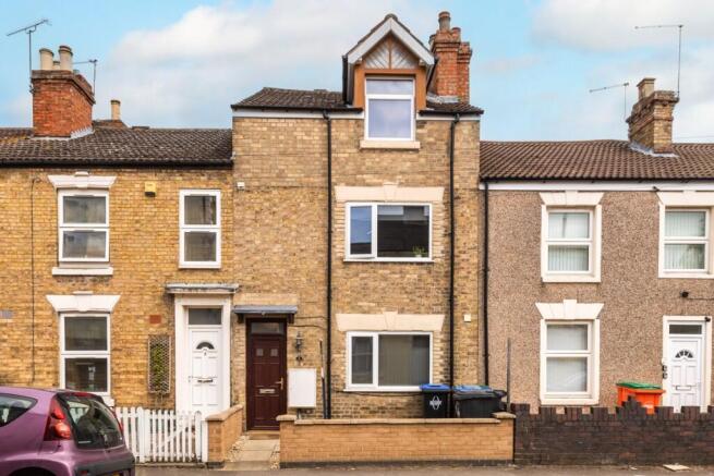 6 bed property, in William Street, £310,000