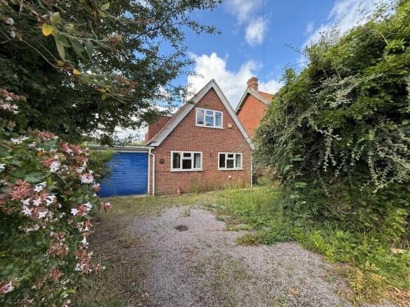 3 bed property, in Reepham Road, £175,000