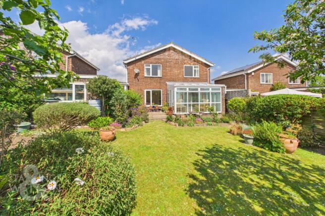 3 bed property, in Proctor Road, £300,000