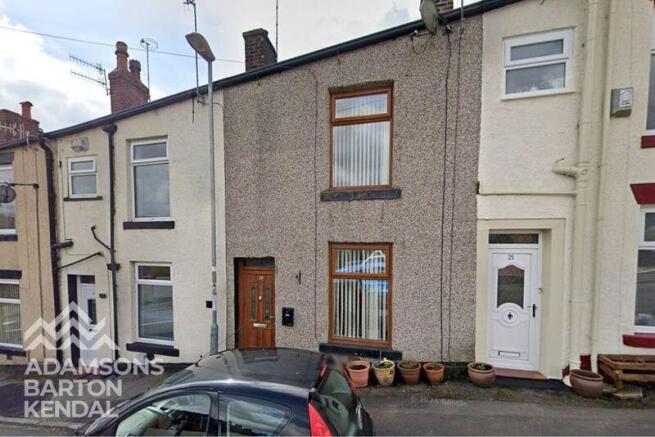 2 bed property, in Finance Street, £125,000