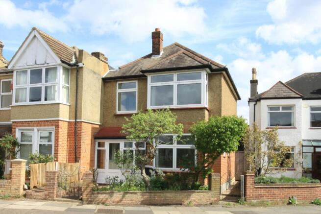 3 bed property, in Manor Lane Terrace, £775,000