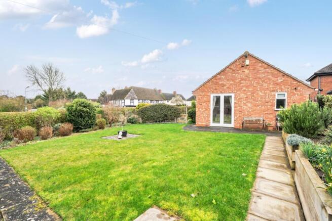 3 bed property, in Abbey Lane, £475,000