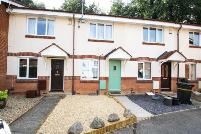2 bed property, in Roegate Drive, £275,000