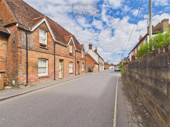 3 bed property, in Swan Street, £400,000