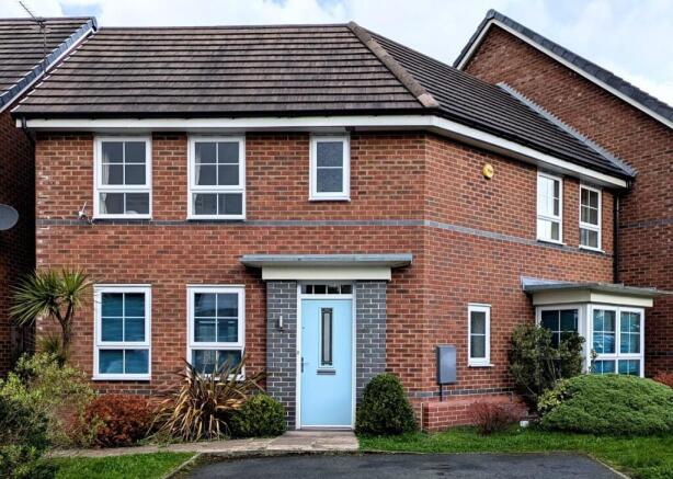 3 bed property, in Havilland Place, £200,000