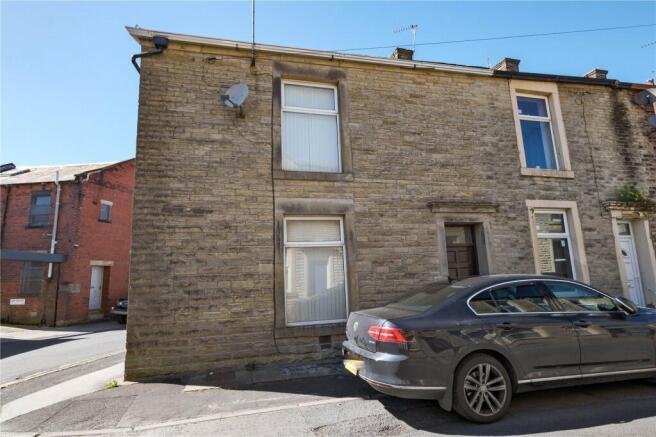 2 bed property, in Jacob Street, £67,500