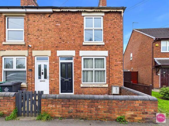 2 bed property, in Hearthcote Road, £160,000
