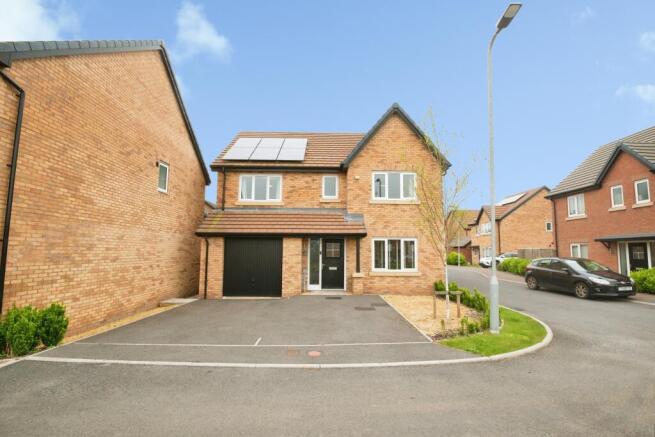3 bed property, in Cementite Grove, £420,000