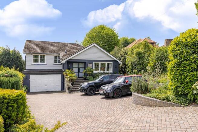 3 bed property, in Burntwood Lane, £850,000