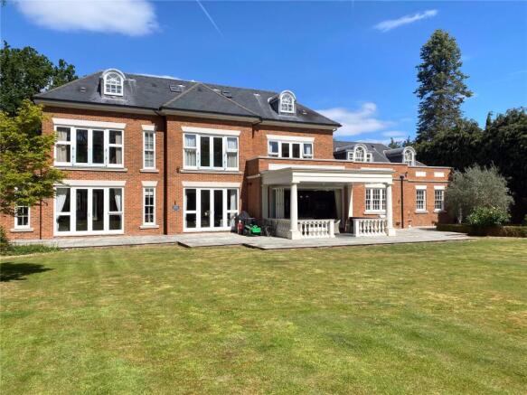 6 bed property, in Chargate Close, £5,750,000